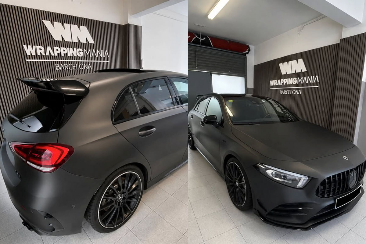 Mercedes Clase A AMG vinilado en negro mate en Barcelona